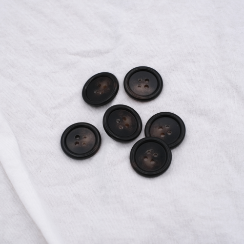 Zestaw ciemnobrązowych guzików marmurkowych Dark Tortoise 23 mm do kardiganów i ubrań z włóczki