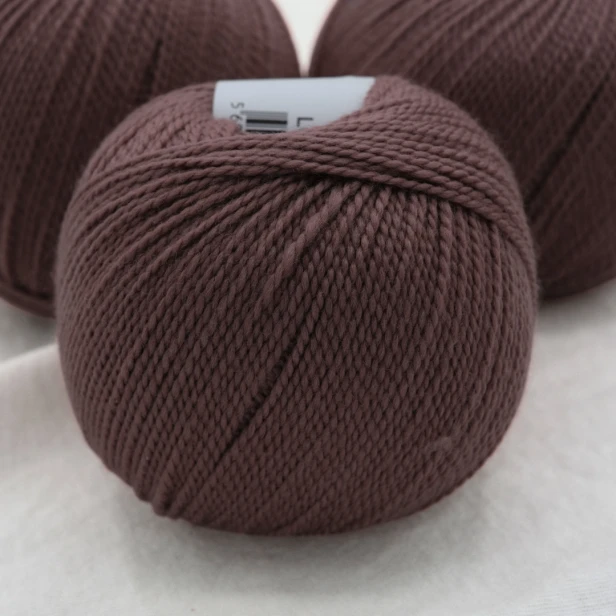 wloczka-merino-krea-deluxe-50g-ciemny-zgaszony-roz-2.webp