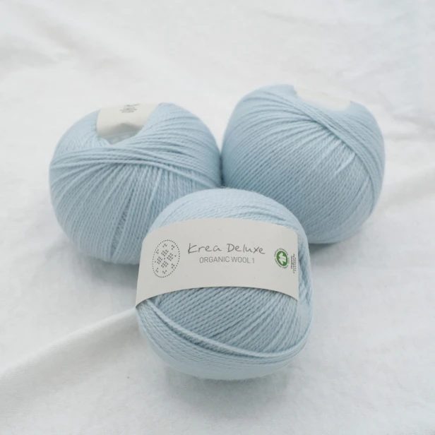 wloczka-merino-krea-deluxe-50g-jasnoniebieski.webp