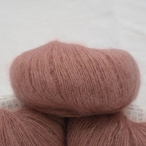 wloczka-deluxe-silk-mohair-krea-deluxe-20g-ciemno-roz-2.webp