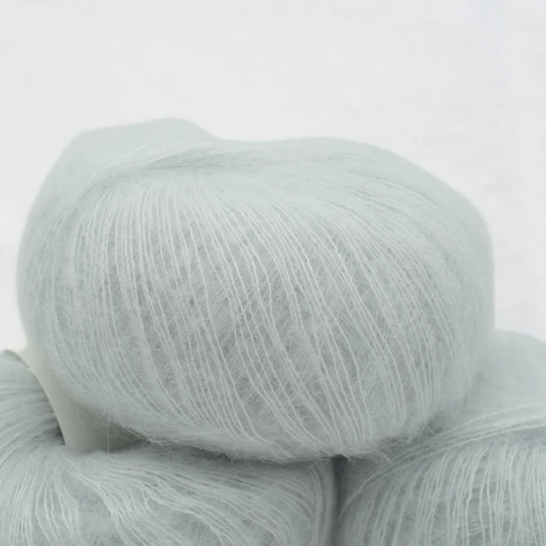 wloczka-deluxe-silk-mohair-krea-deluxe-20g-jasnoniebieski-2.webp