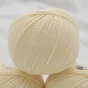 wloczka-merino-krea-deluxe-50g-blady-zolty-2.webp